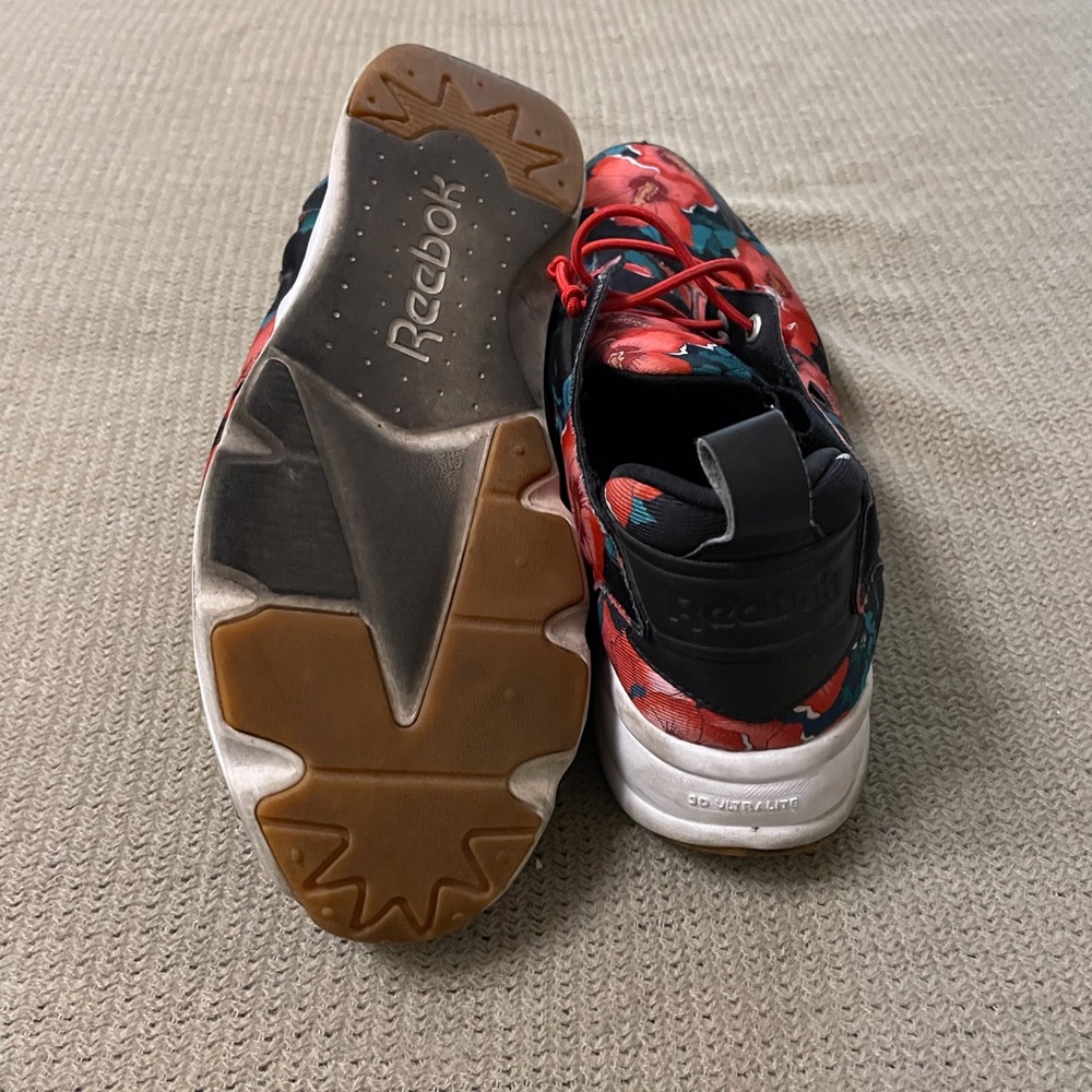 Floral Reebok Shoes - Picture 2 of 3